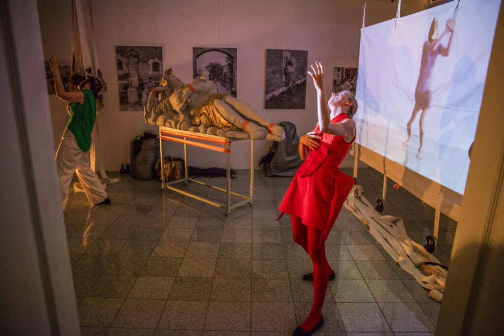 Photo from the performance Zlé gesto (Bad Gesture)